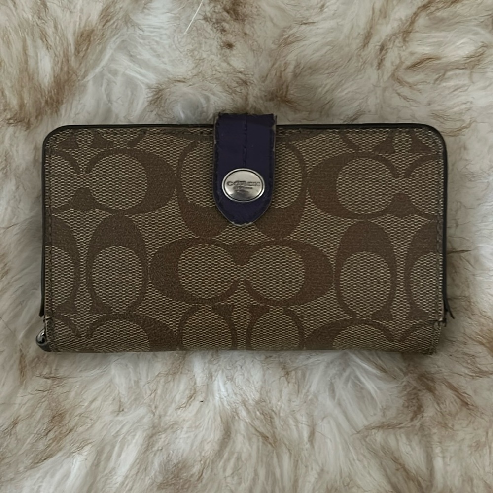 Coach wallet